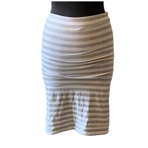 SPLENDID Knit Skirt Gray White Striped Size Large